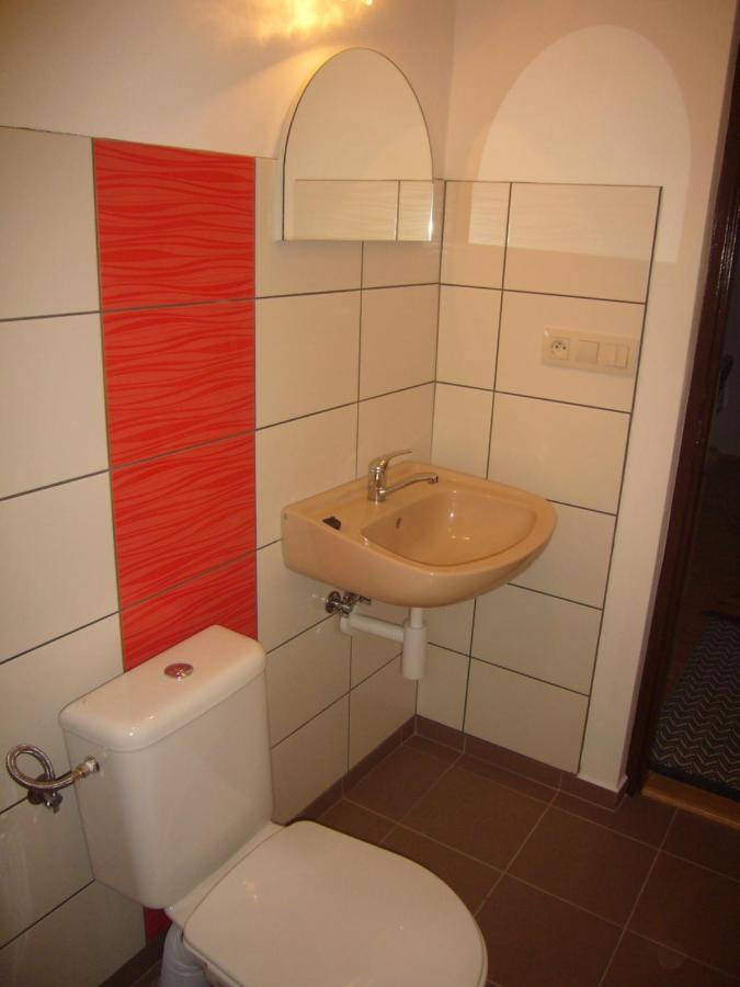 Apartment Vinny Dom - Rumcajz - Borhaz